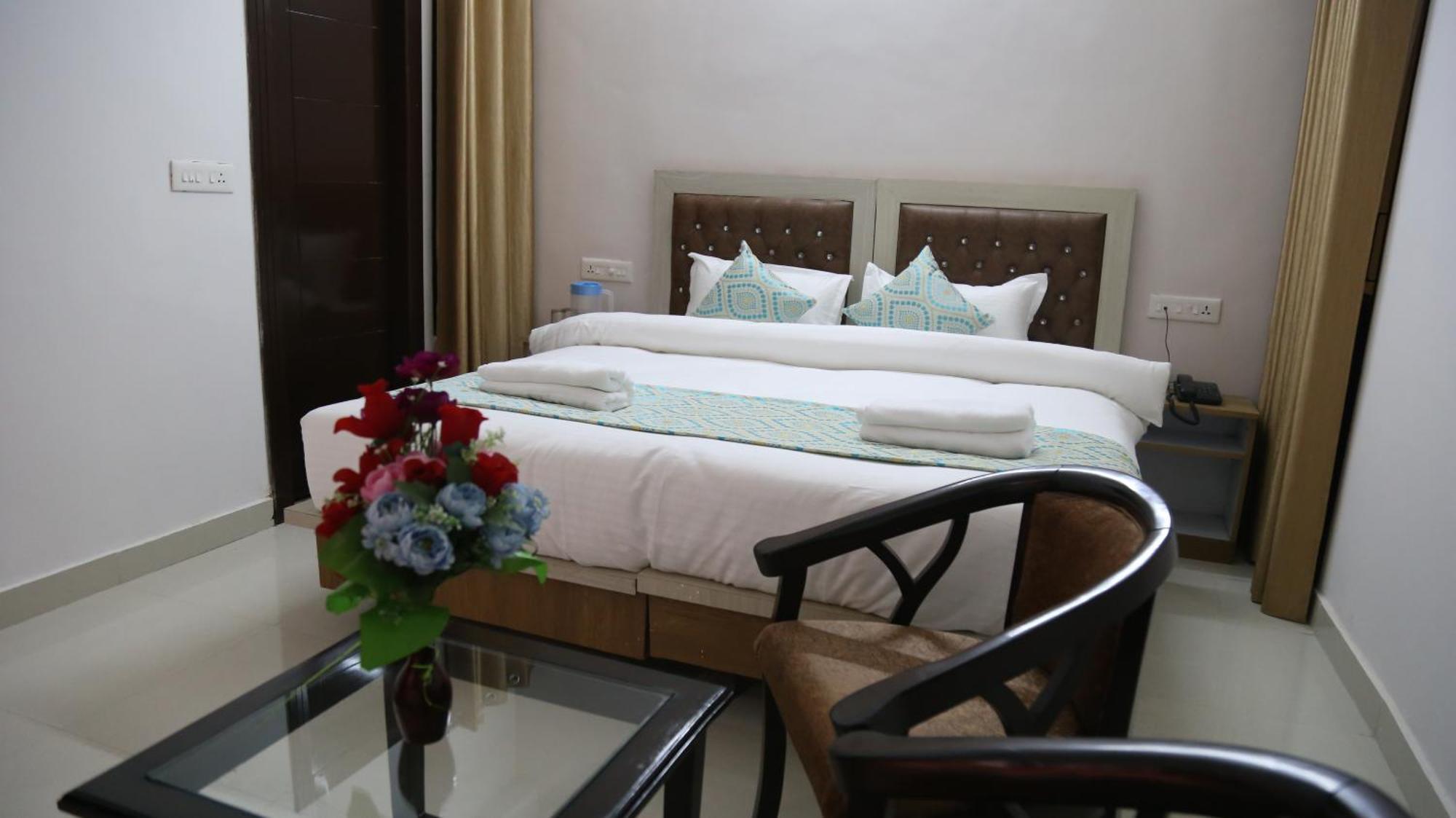 Hotel Yog Tapovan- Rafting Available Rishikesh Exterior photo