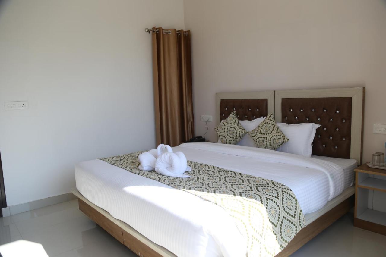 Hotel Yog Tapovan- Rafting Available Rishikesh Exterior photo